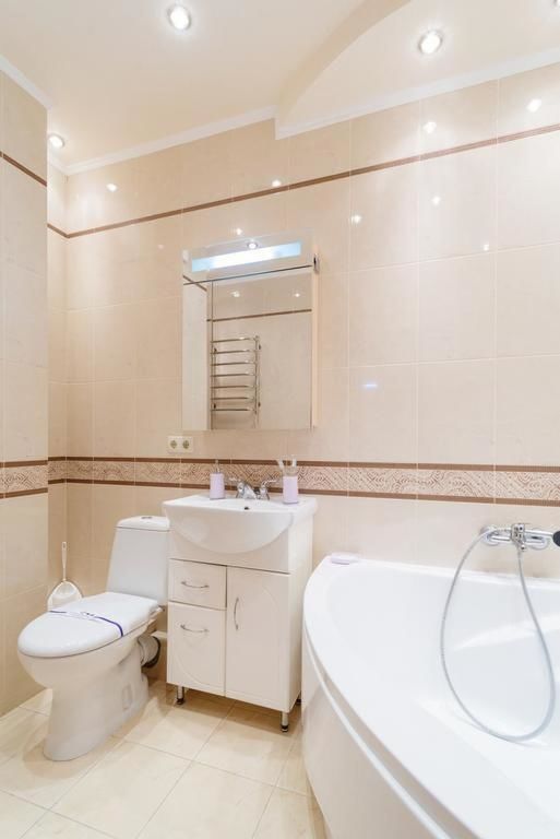 Апартаменты LuxCityApart on Ushakova 1V Киев-44