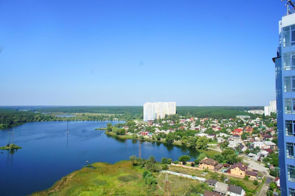 Апартаменты LuxCityApart on Ushakova 1V Киев-47